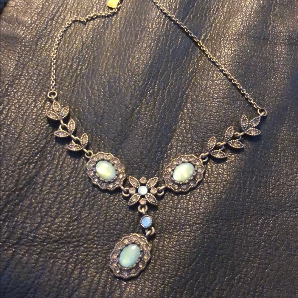 Dangle choker